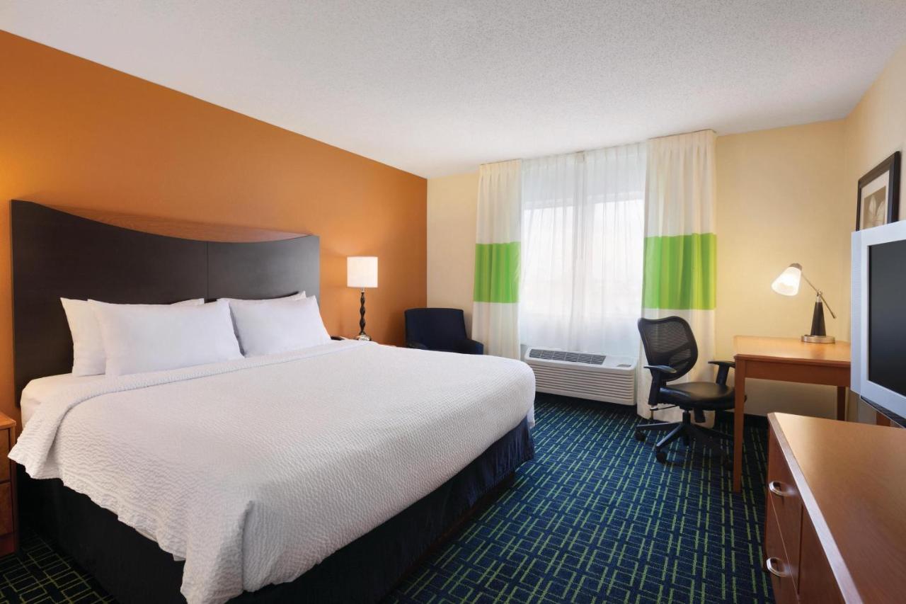 | Fairfield Inn & Suites Fargo