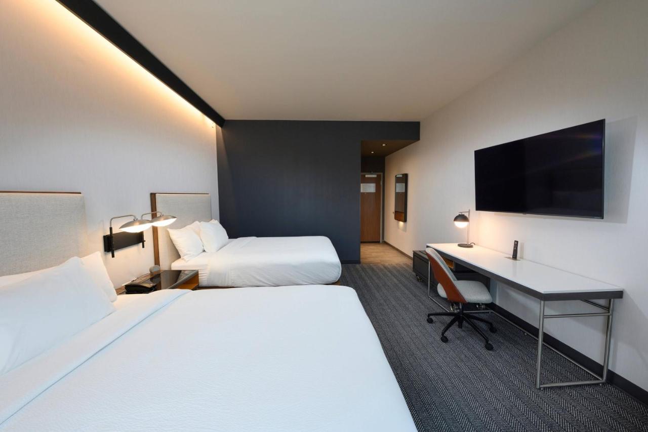 Double Queen Room at Courtyard by Marriott Charlotte Waverly