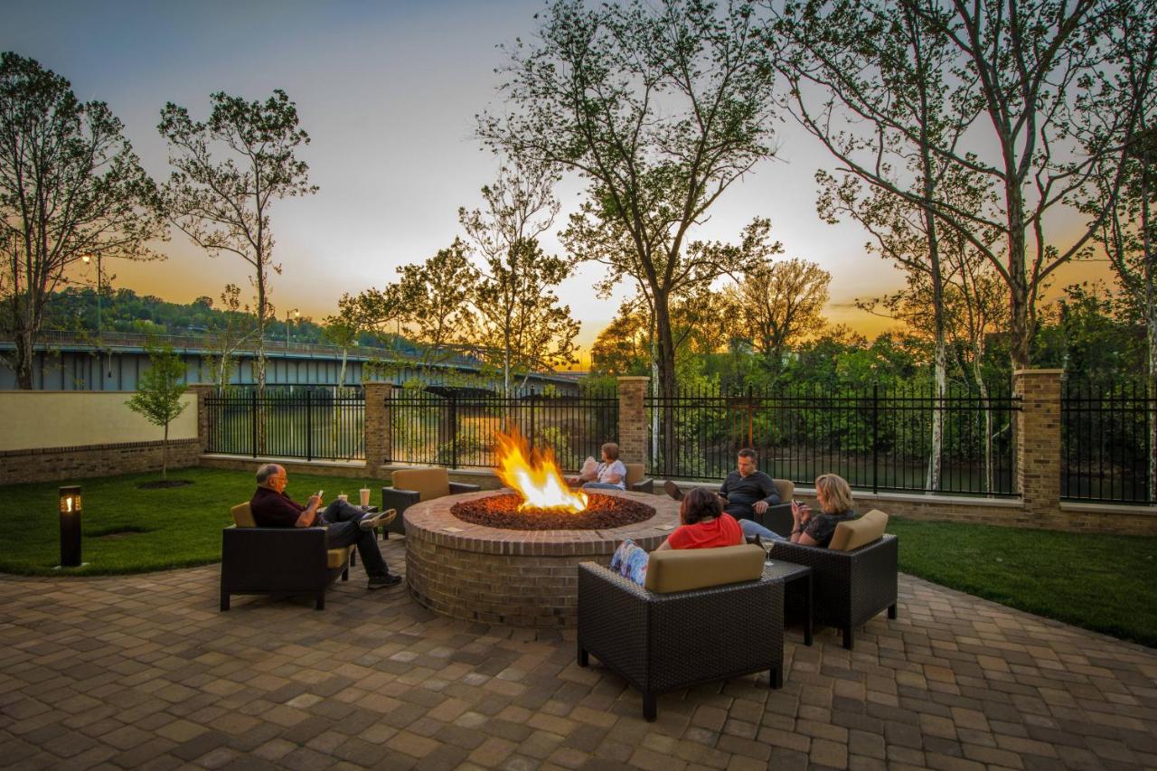  | Courtyard by Marriott Charleston Downtown/Civic Center