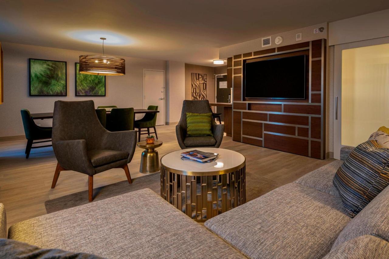 | Wichita Marriott