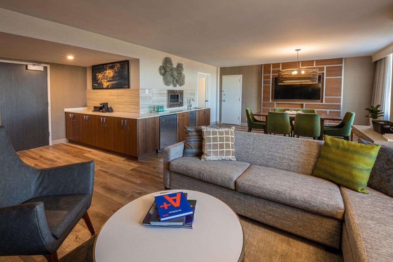 | Wichita Marriott