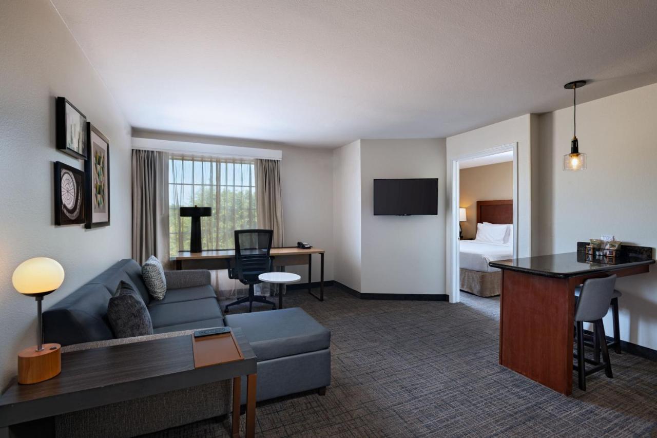 | Residence Inn Beaumont
