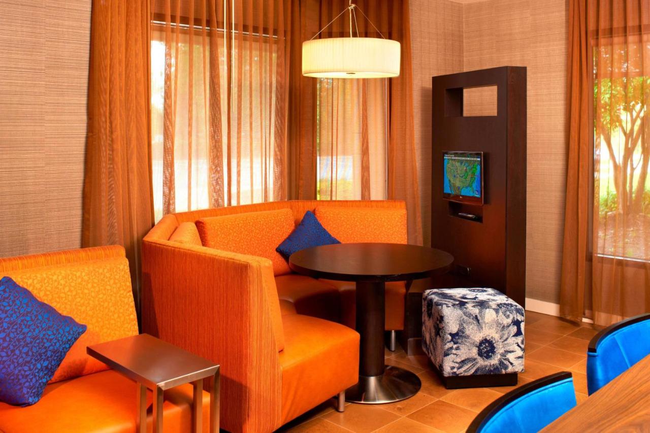  | Courtyard Cleveland Westlake