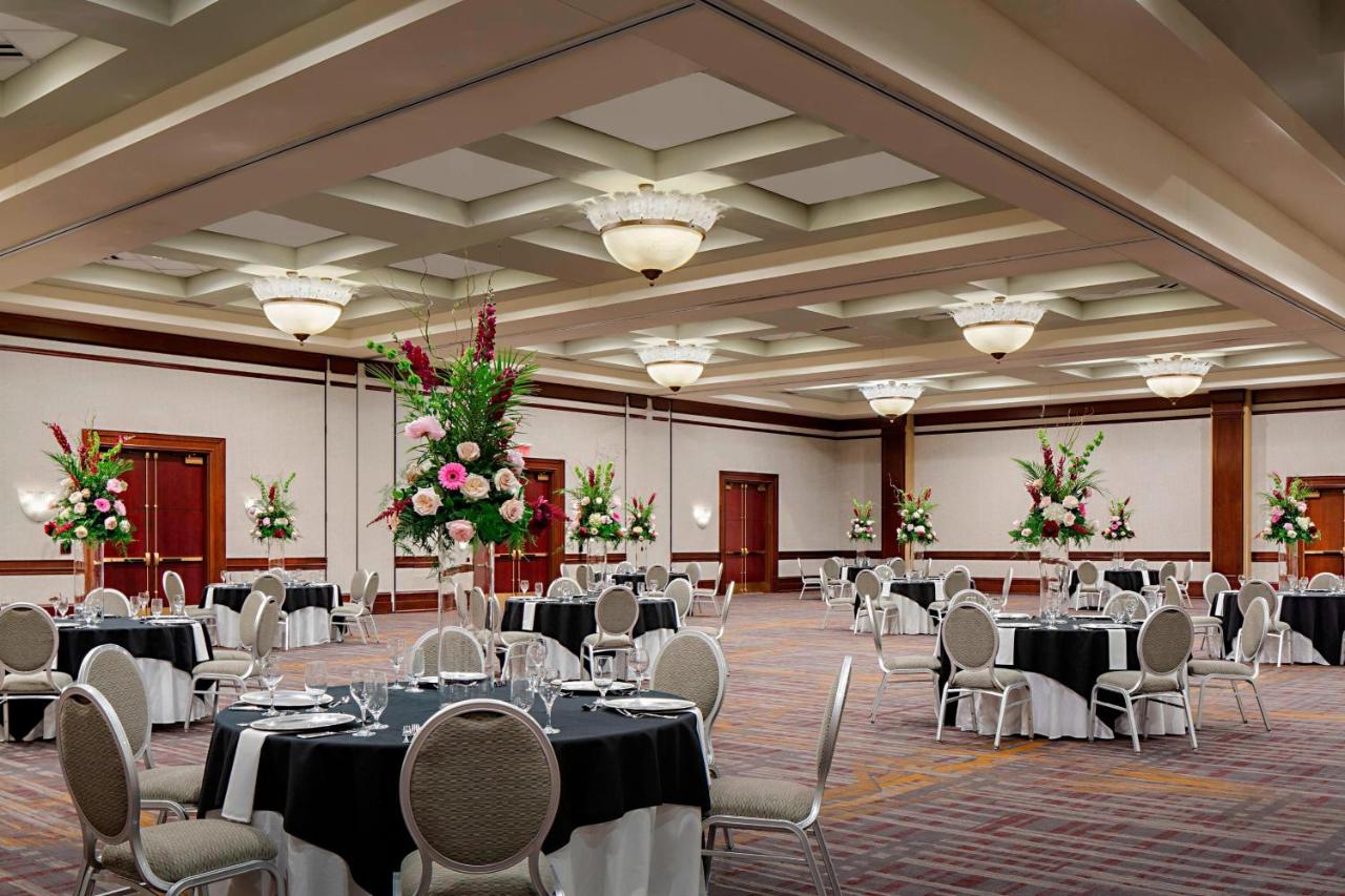 | Indianapolis Marriott Downtown