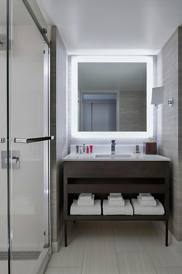 | Indianapolis Marriott Downtown