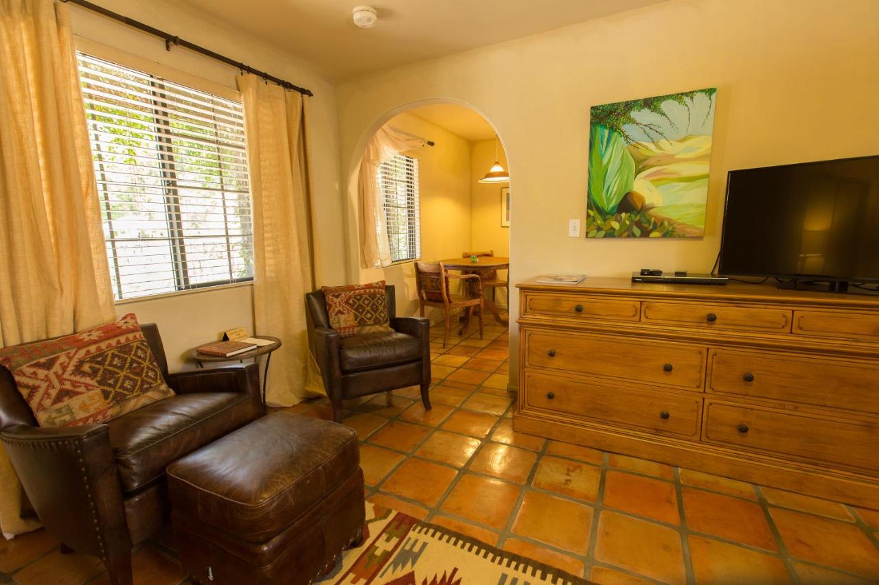 King Studio at Blue Iguana Inn