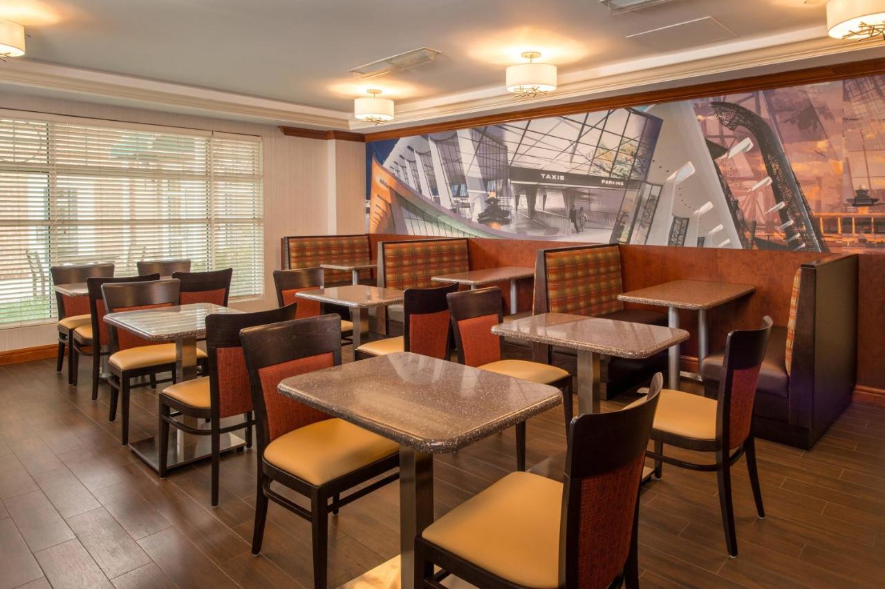 | Residence Inn by Marriott Dulles Airport At Dulles 28 Centre