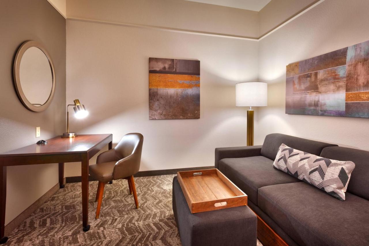 | Springhill Suites by Marriott Thatcher