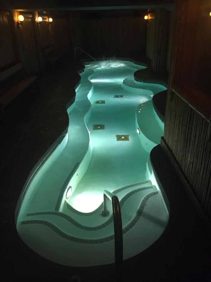| McMenamins Crystal Hotel