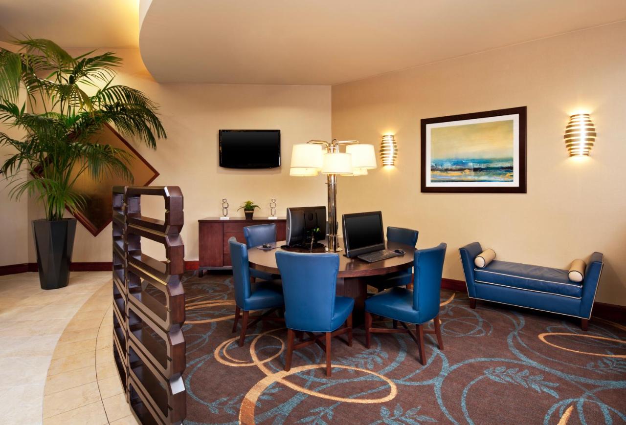  | Sheraton Agoura Hills Hotel