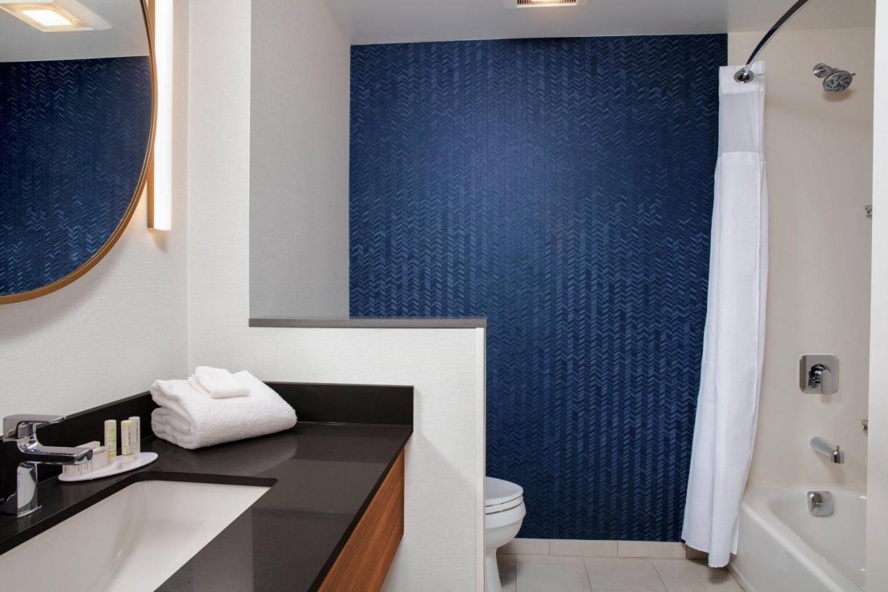 | Fairfield by Marriott Inn & Suites Lebanon Near Expo Center