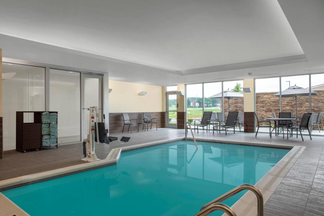 | Fairfield by Marriott Inn & Suites Lebanon Near Expo Center