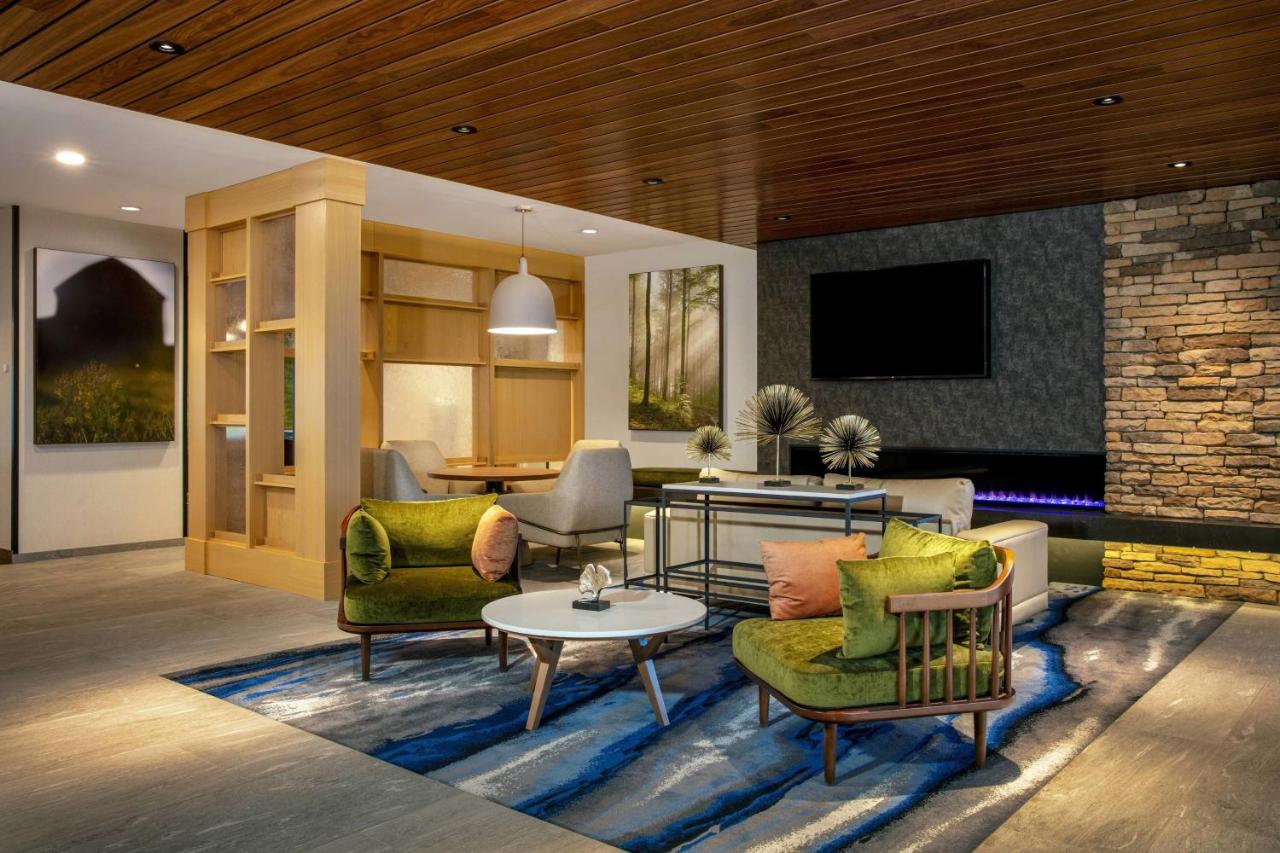 | Fairfield by Marriott Inn & Suites Harrisburg West/Mechanicsburg