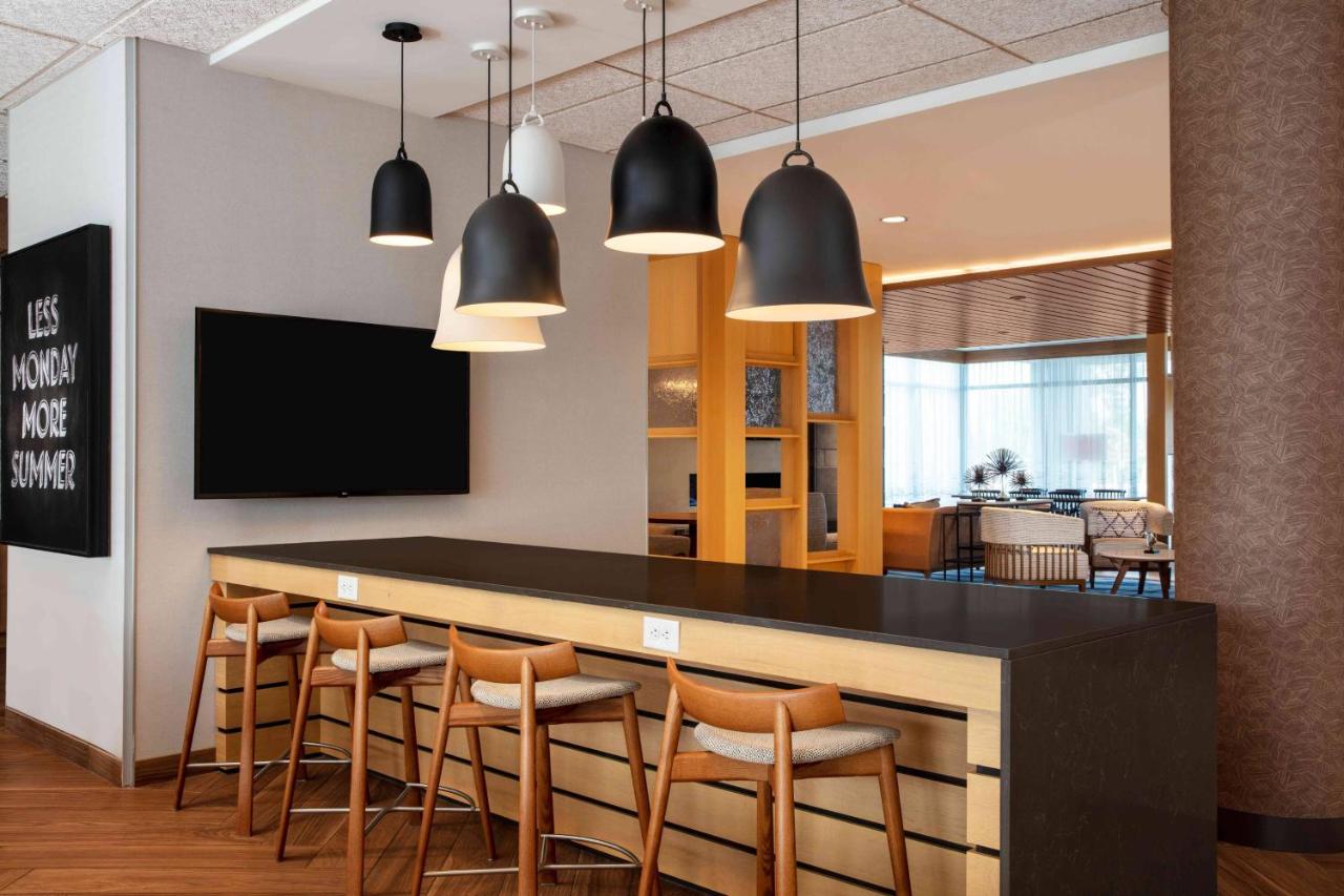 | Fairfield by Marriott Inn & Suites Lewisburg