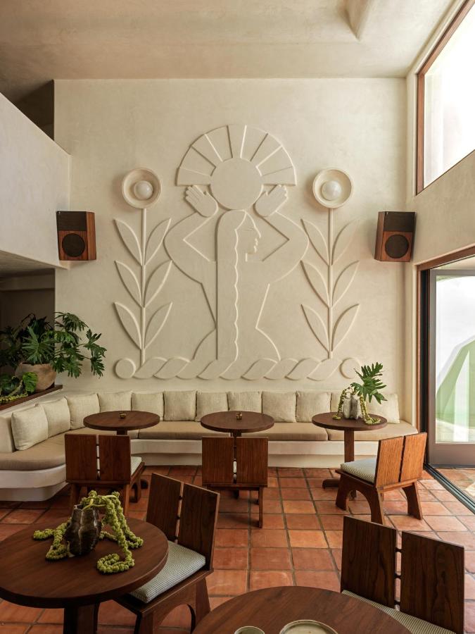 | Casa Loma Beach Hotel (formerly The Inn at Laguna Beach)