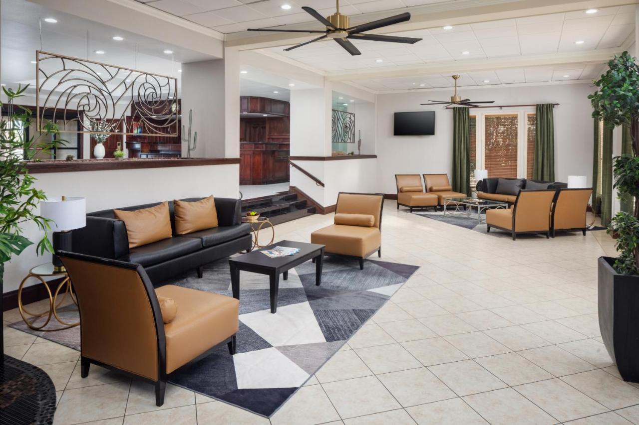  | Hotel Bridgeway, Tucson Int'l Airport