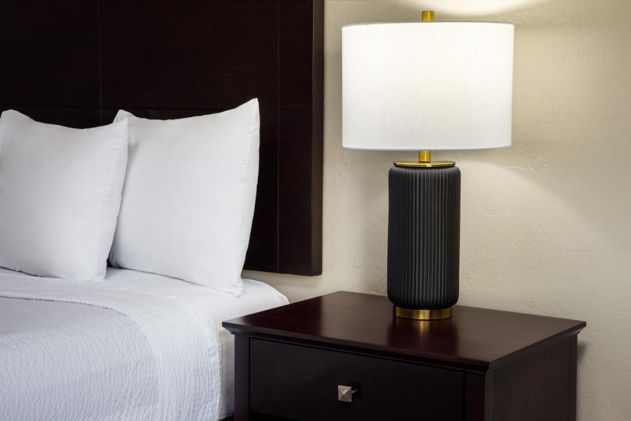  | Hotel Bridgeway, Tucson Int'l Airport