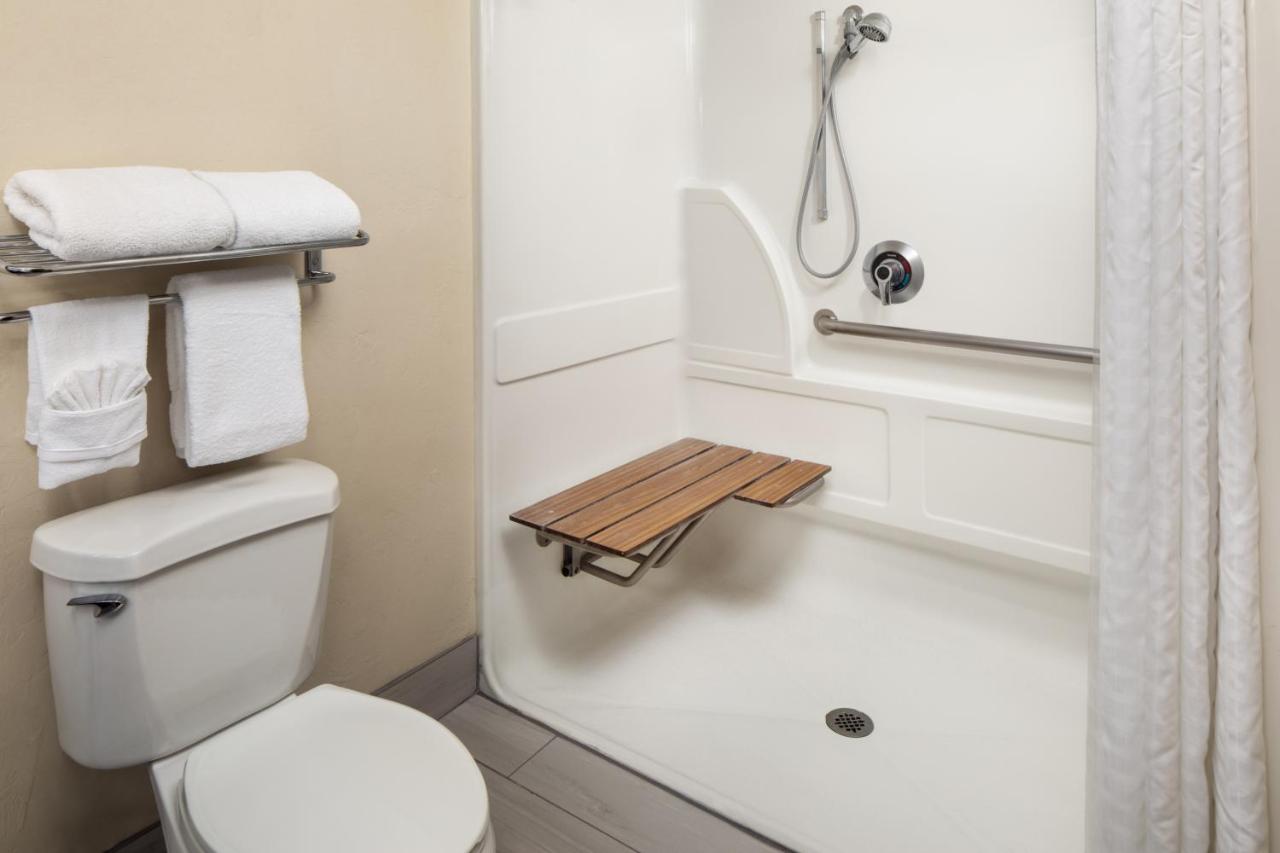  | Hotel Bridgeway, Tucson Int'l Airport