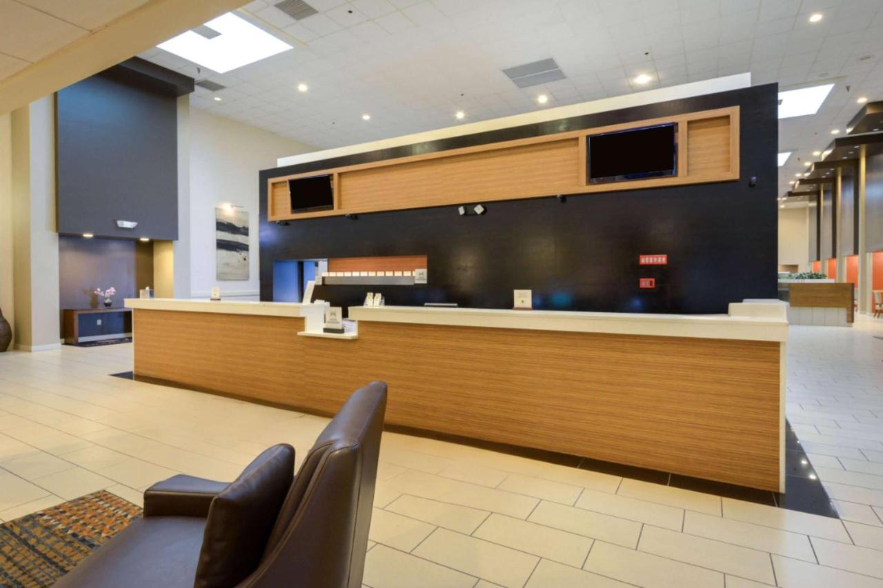 | DoubleTree by Hilton Columbus/Worthington