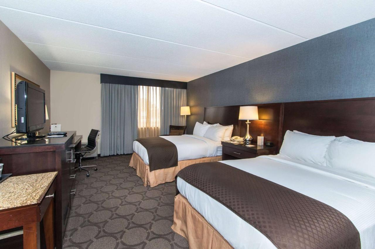 | DoubleTree by Hilton Columbus/Worthington