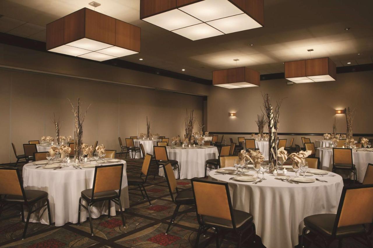 | DoubleTree by Hilton Columbus/Worthington