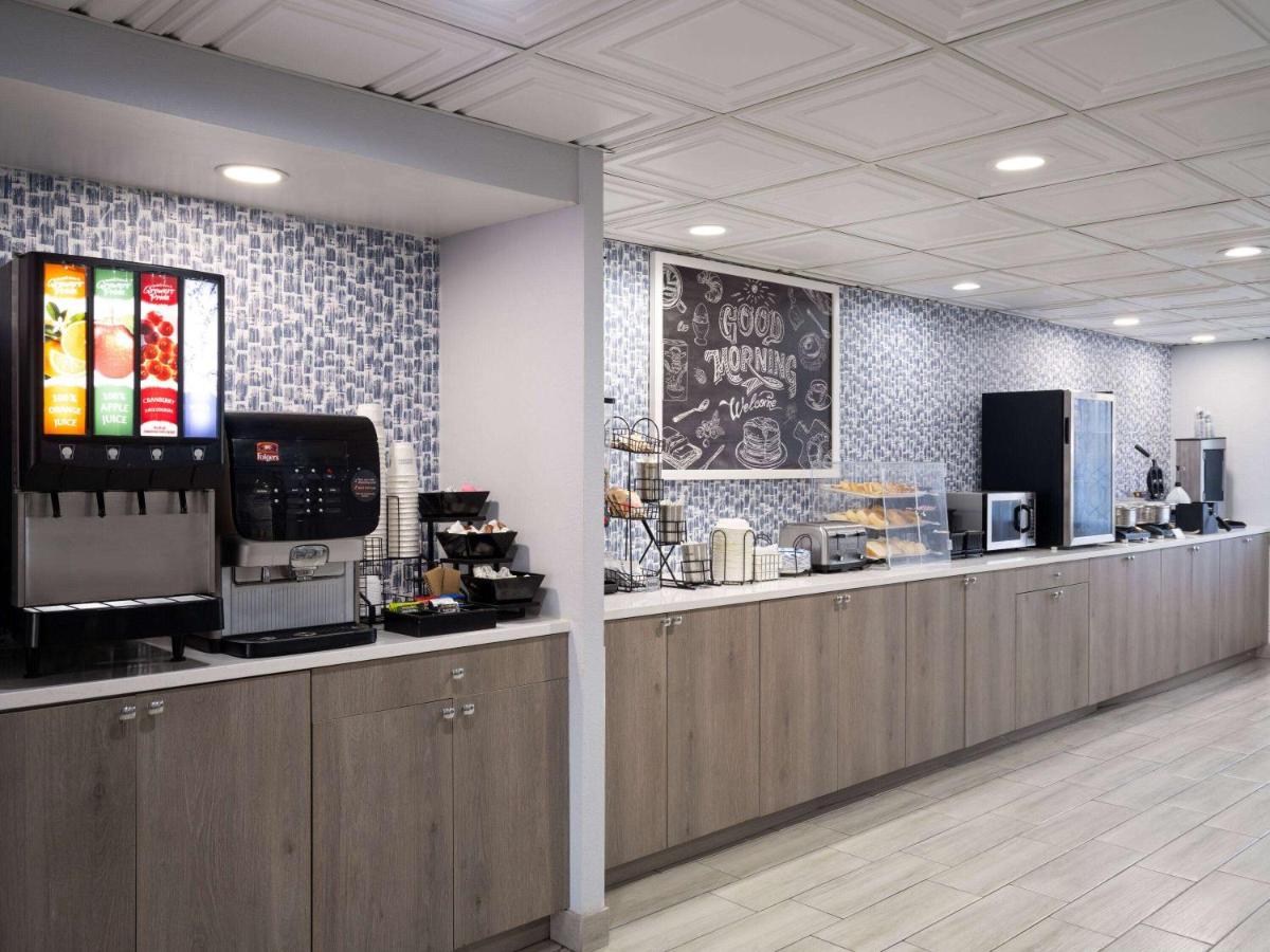 | Best Western Woodstock Inn