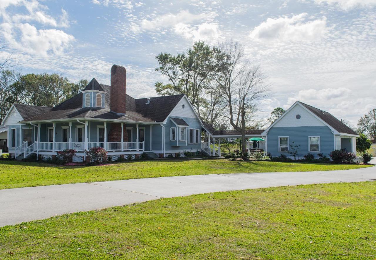 | A Chateau on the Bayou Bed & Breakfast