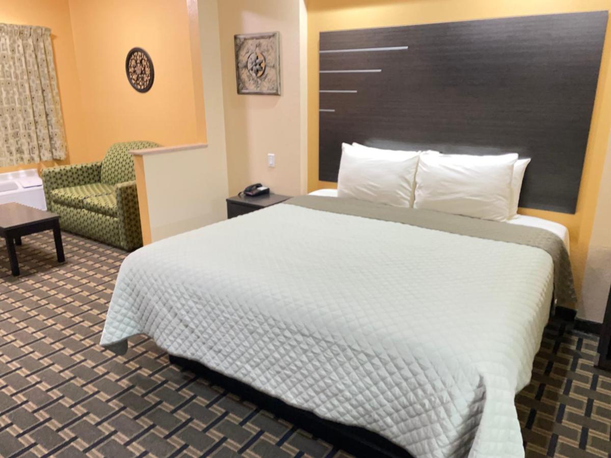  | Homegate Inn & Suites West Memphis