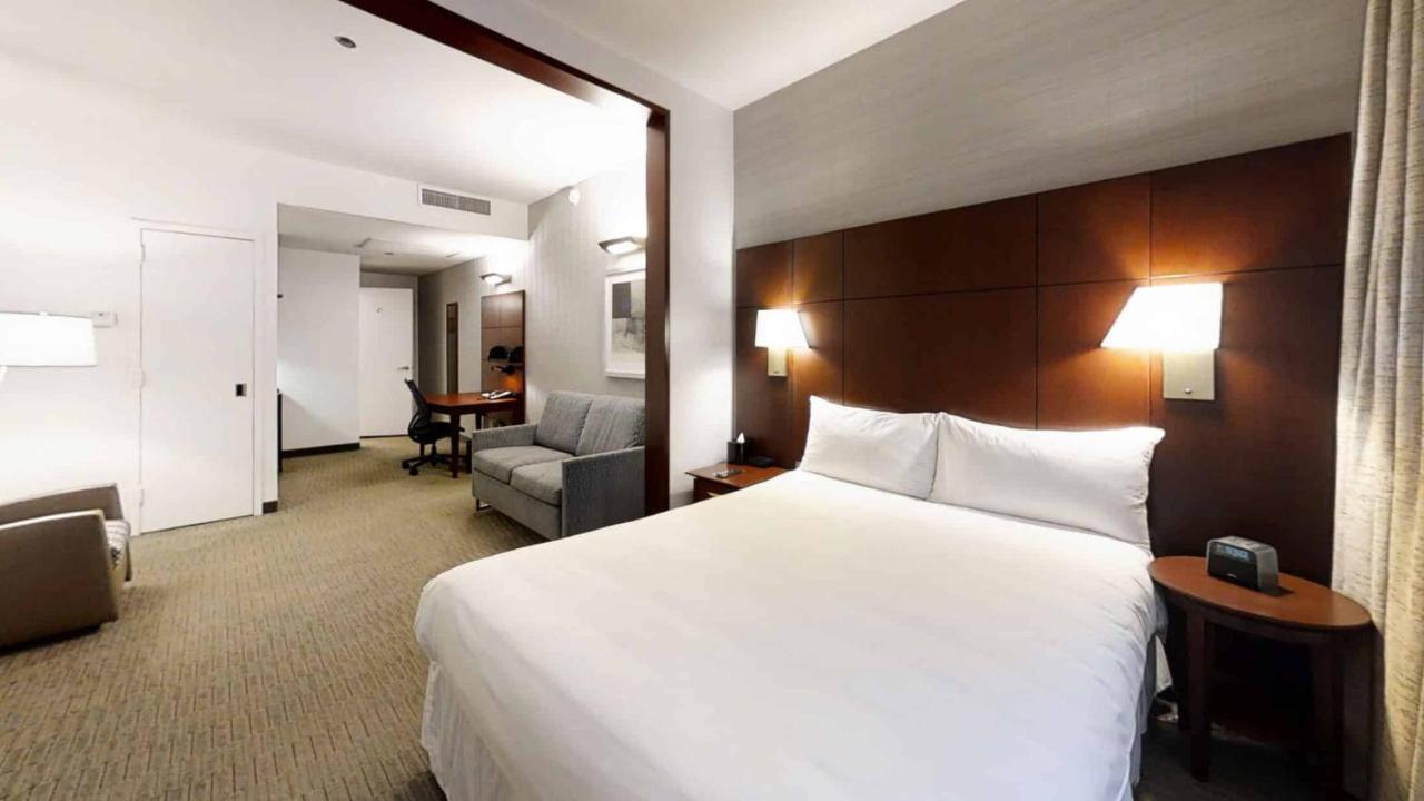 Quadruple Room at Club Quarters Hotel Wacker at Michigan, Chicago