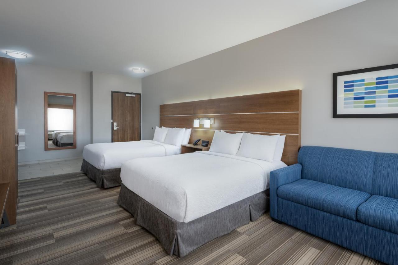 | Holiday Inn Express & Suites - Gilbert - Mesa Gateway Airport