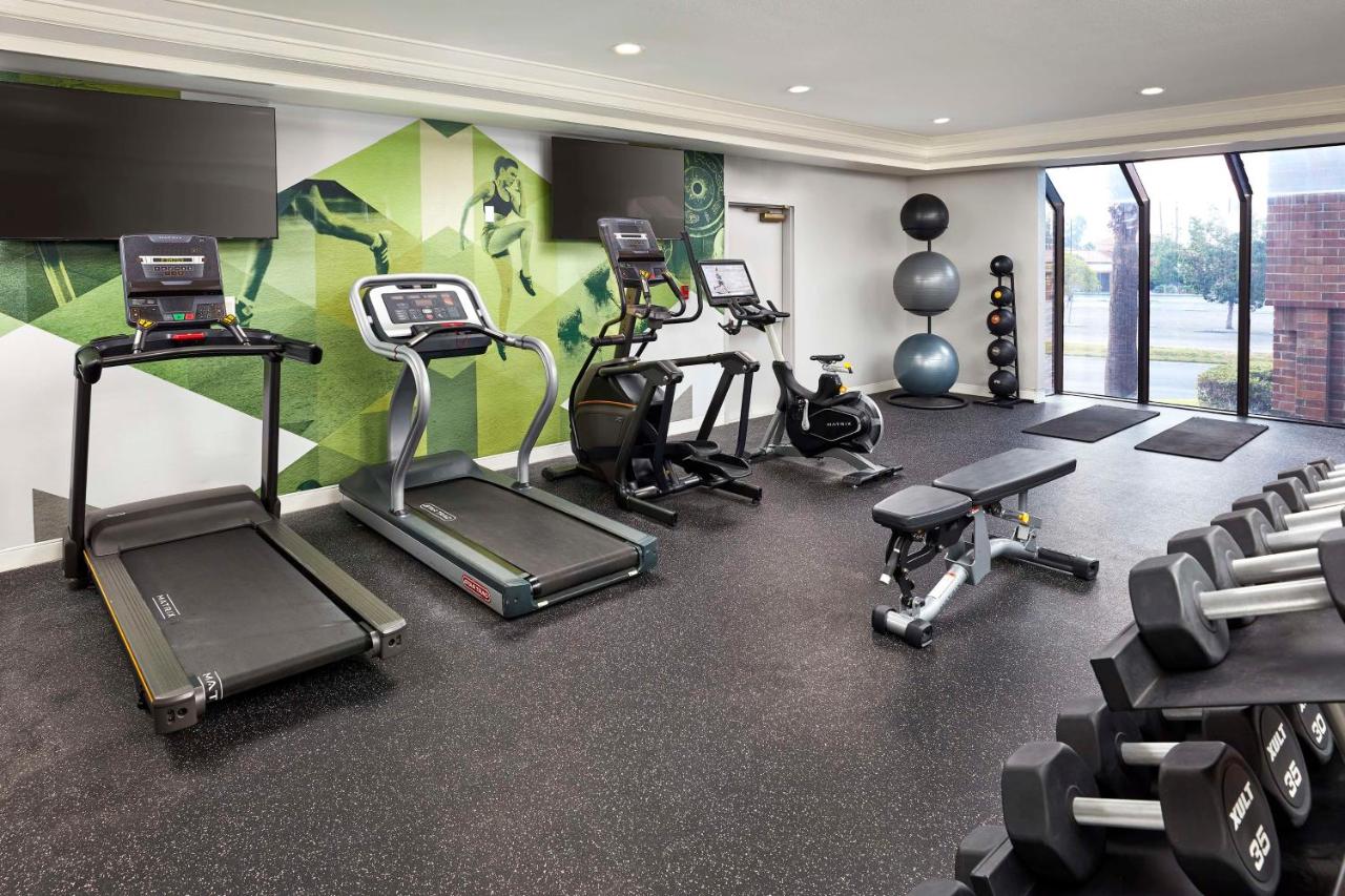 | Best Western Plus Meridian Inn & Suites, Anaheim-Orange