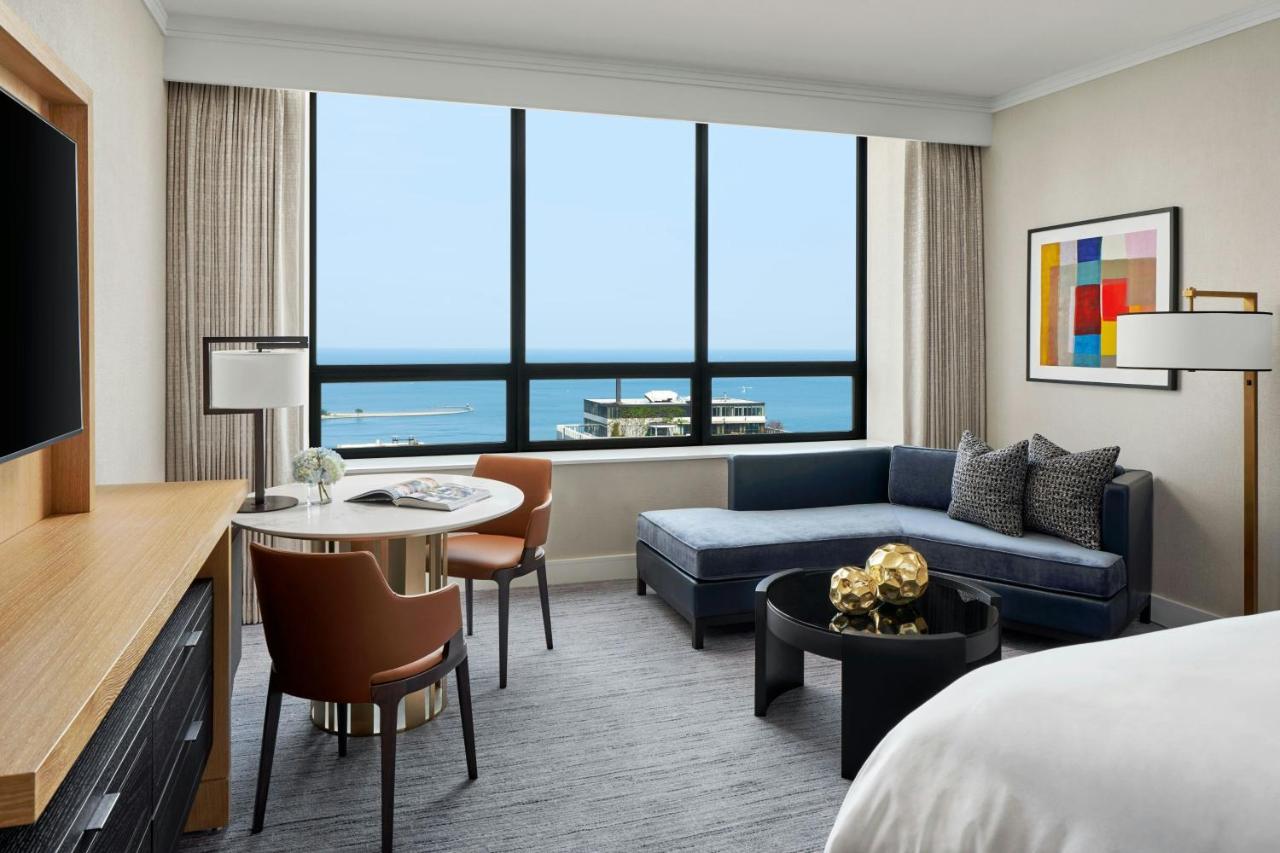 King Room with Lake View at The Ritz-Carlton, Chicago