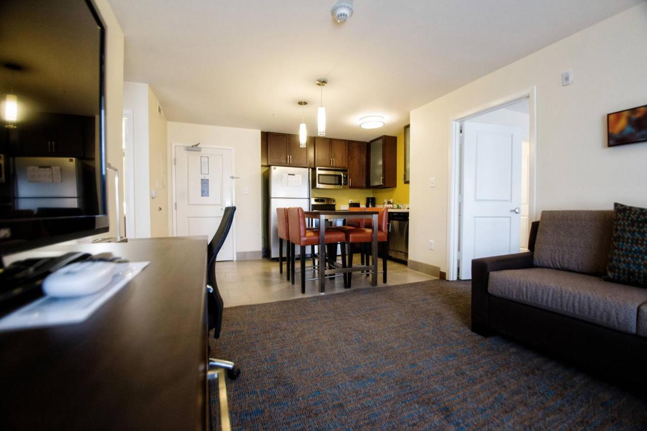 | Residence Inn Omaha West