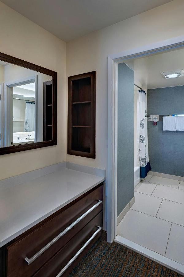 | Residence Inn Omaha West