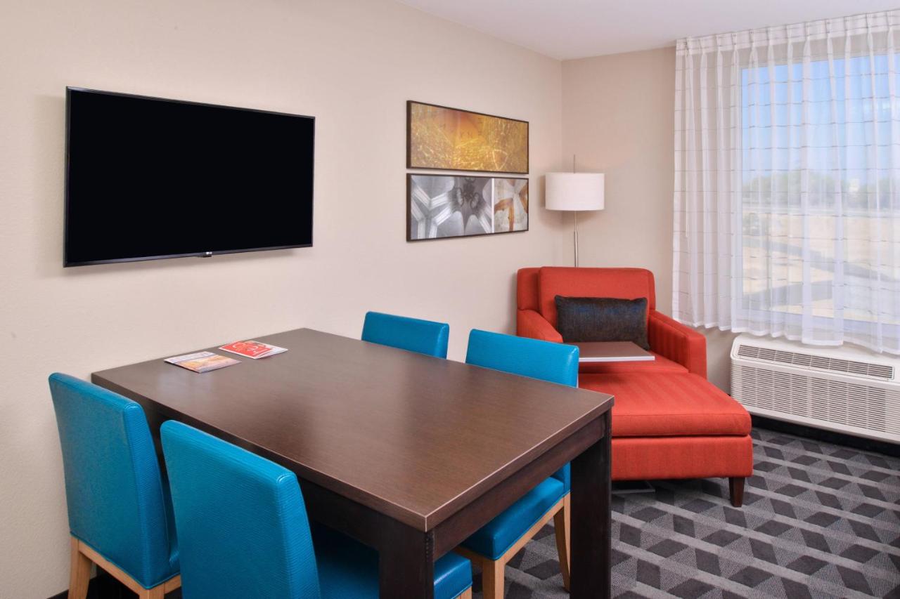 | TownePlace Suites by Marriott Ontario Chino Hills