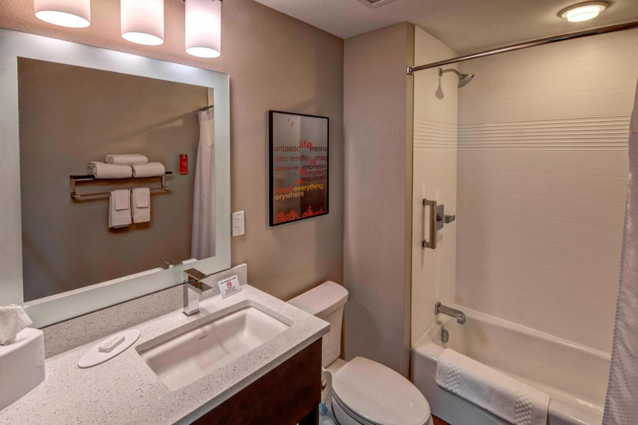 | TownePlace Suites by Marriott Hot Springs