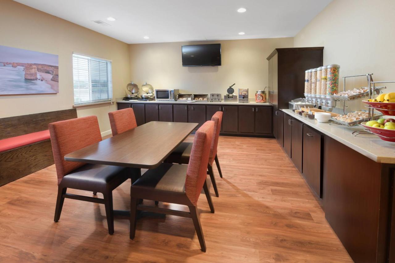| TownePlace Suites by Marriott Lake Jackson Clute