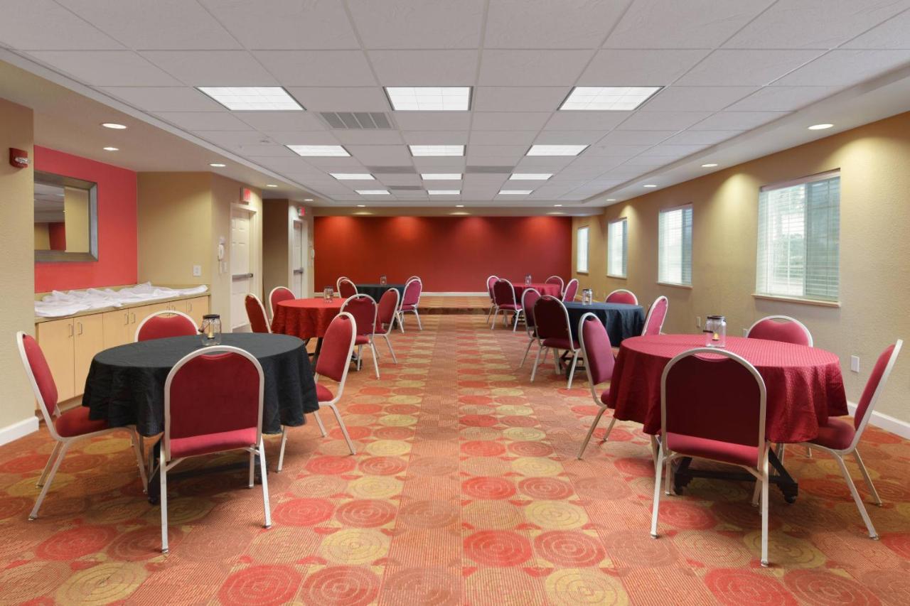 | TownePlace Suites by Marriott Lake Jackson Clute