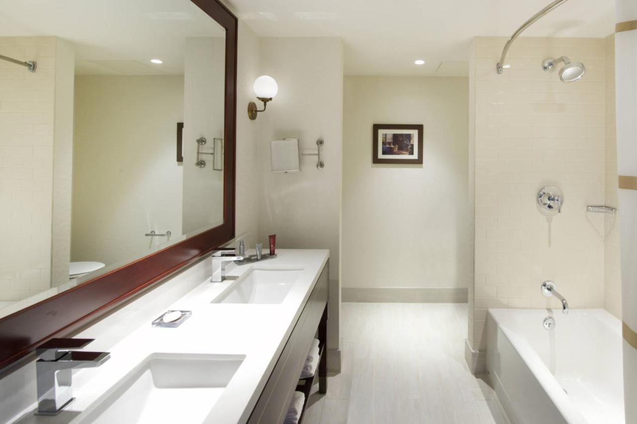 Large King Room with Sofa Bed and Roll-in Shower - Mobility Accessible at Marriott Syracuse Downtown