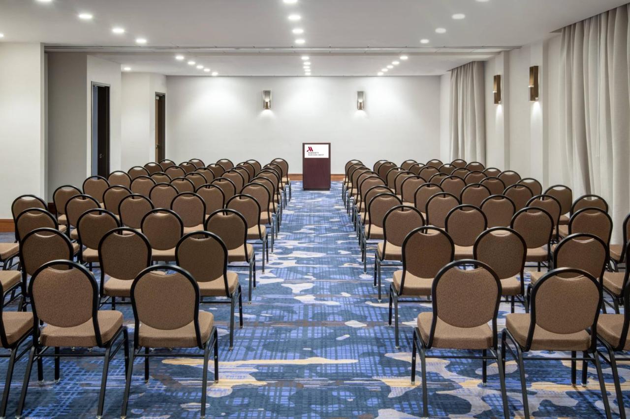 | Madison Marriott West