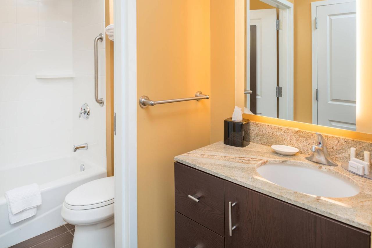 Queen Studio at TownePlace Suites by Marriott New Hartford