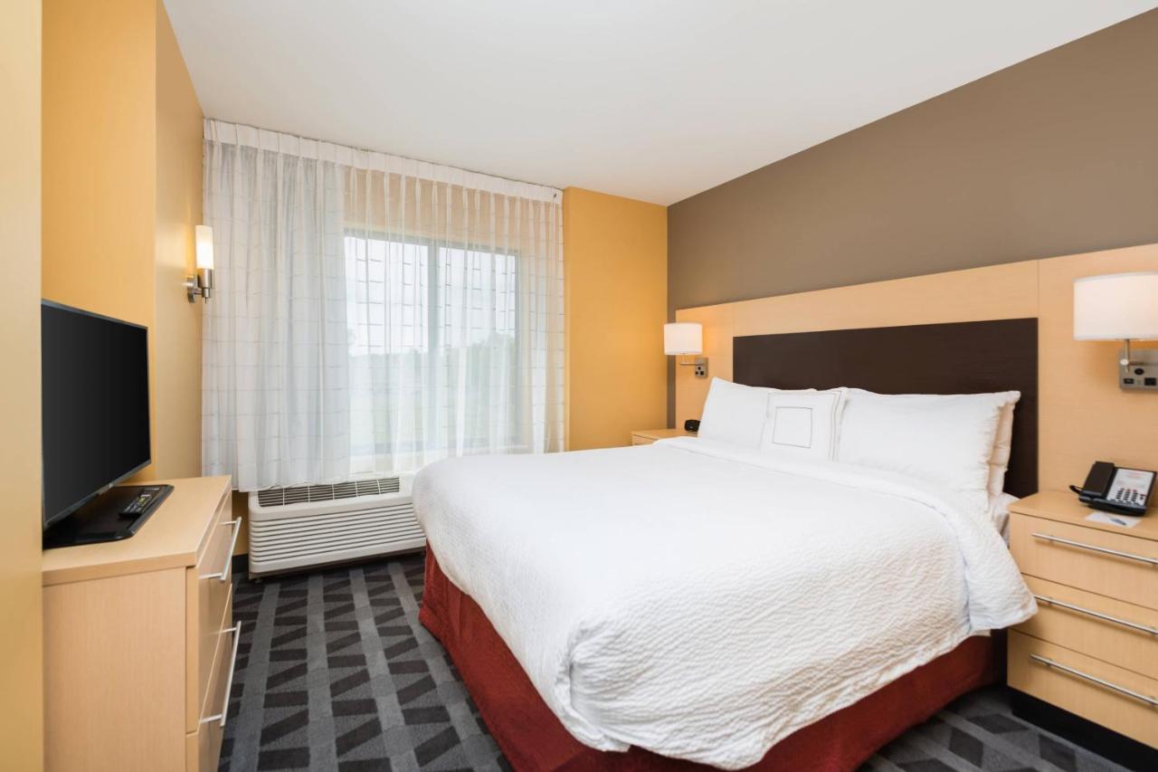 Two-Bedroom Suite at TownePlace Suites by Marriott New Hartford