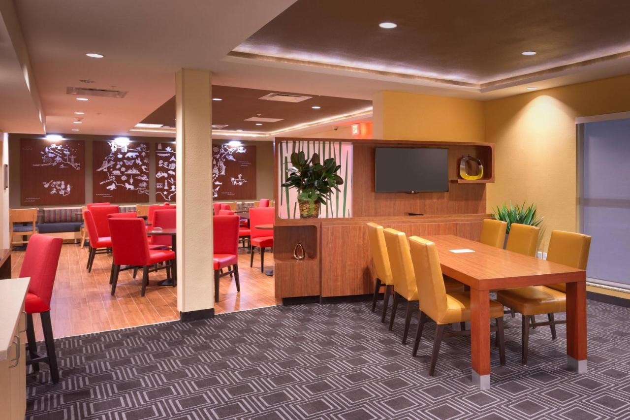 | TownePlace Suites by Marriott Dickinson