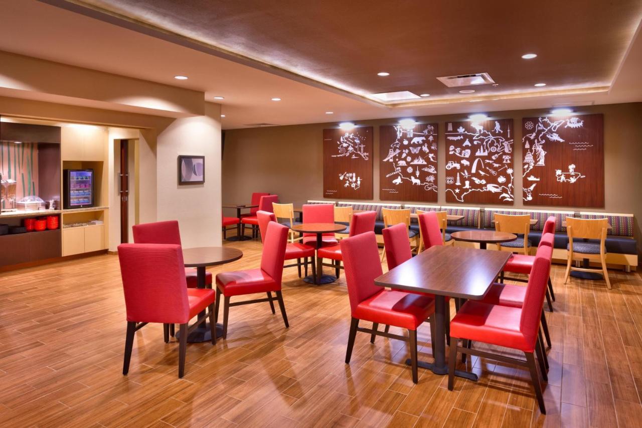 | TownePlace Suites by Marriott Dickinson