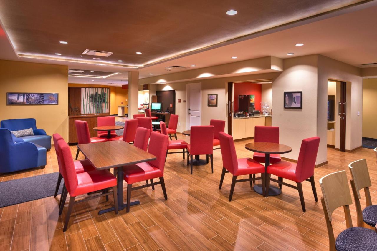 | TownePlace Suites by Marriott Dickinson