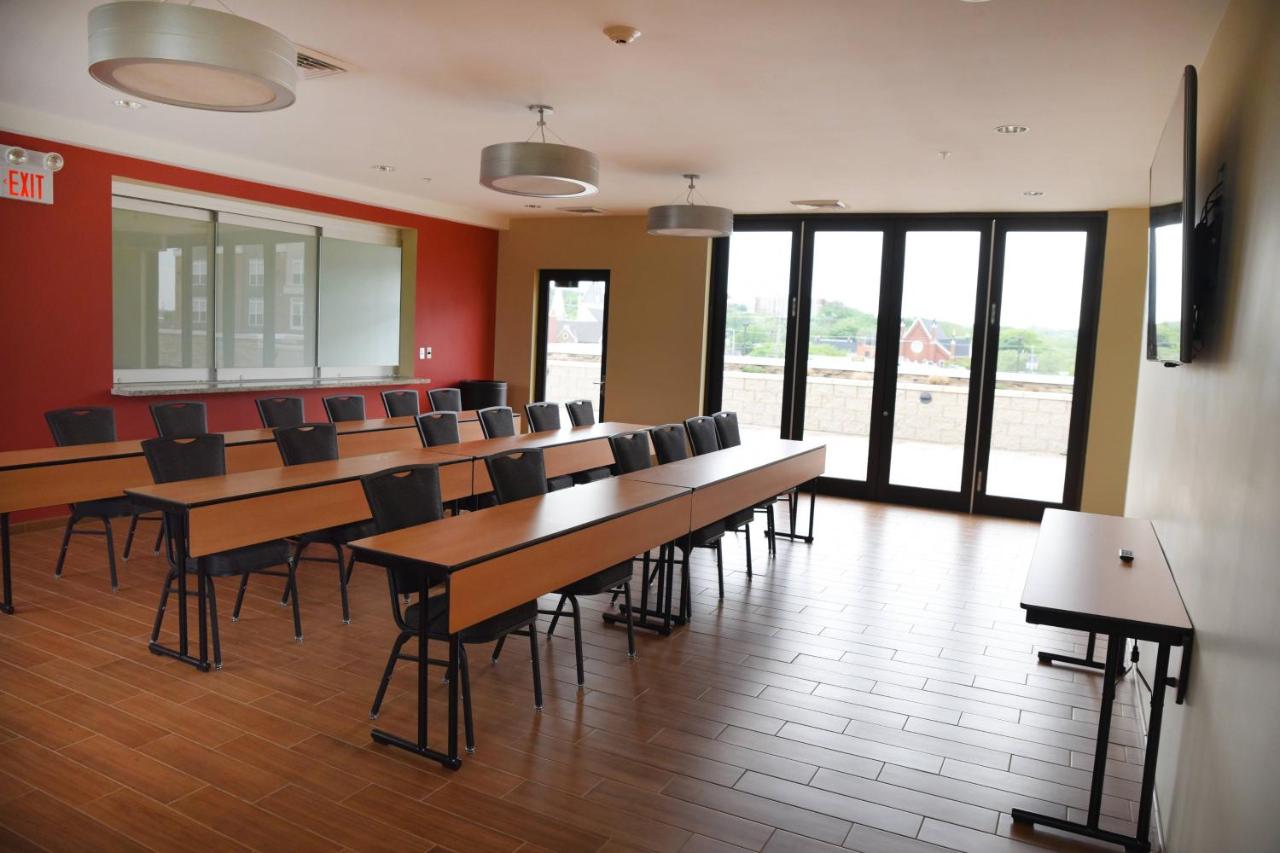 | TownePlace Suites Lawrence Downtown