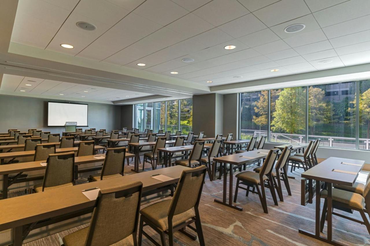 | The Westin At The Woodlands