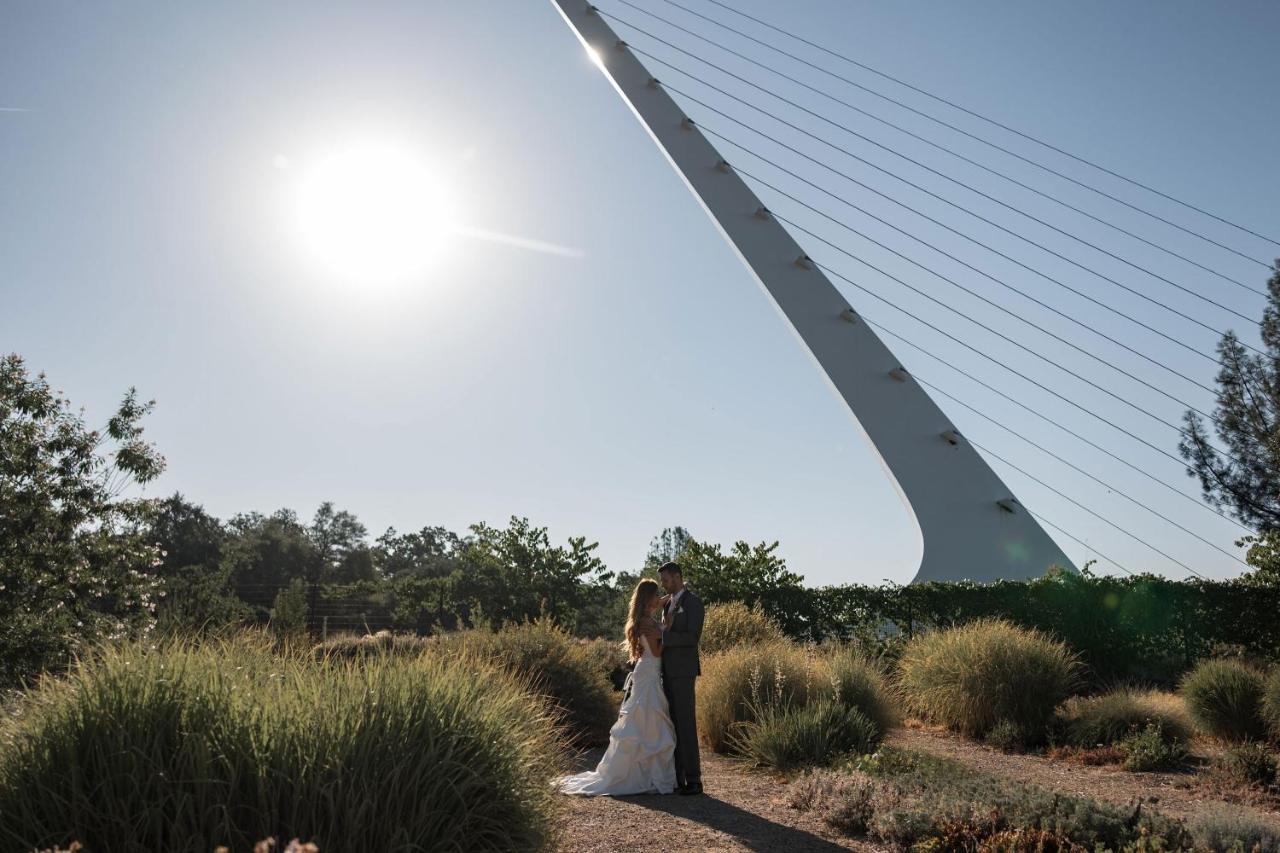 | Sheraton Redding Hotel at the Sundial Bridge