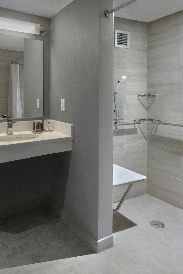 Deluxe Queen Room with Two Queen Beds at Boston Marriott Burlington