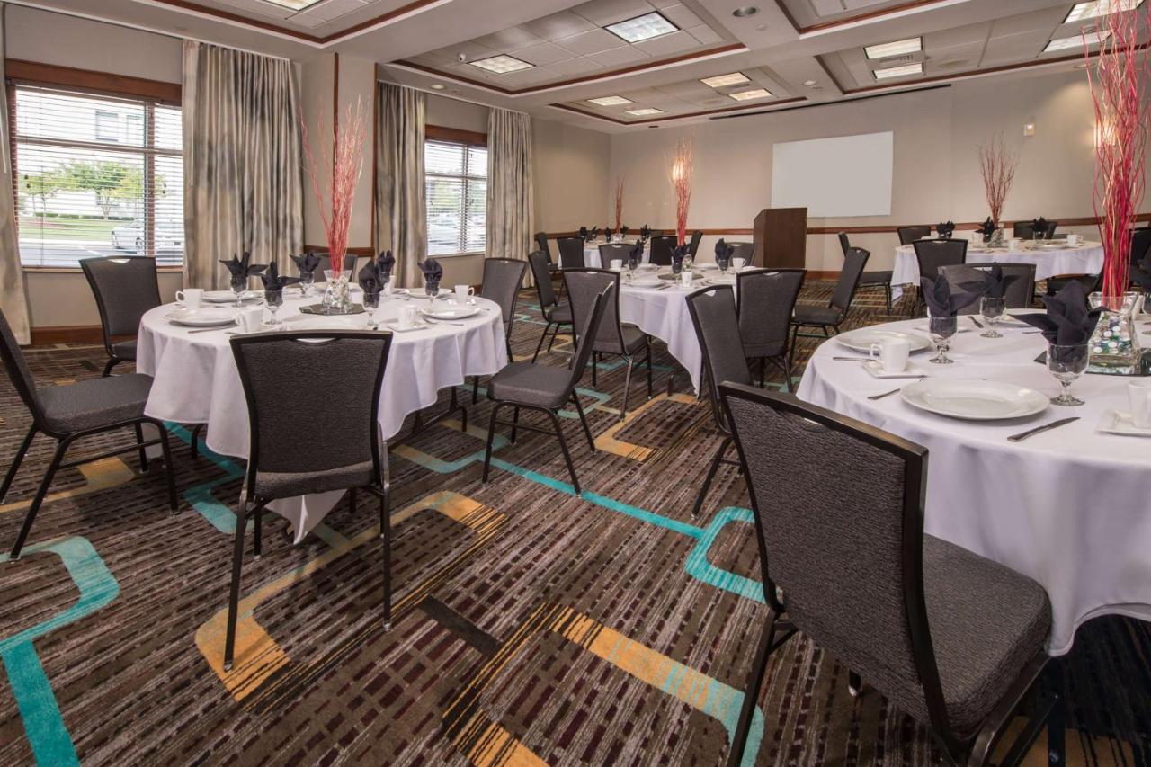 | Residence Inn by Marriott Chesapeake Greenbrier